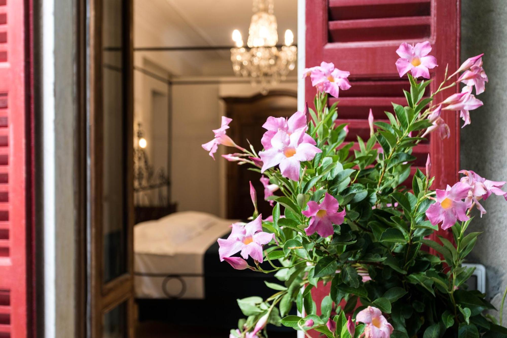 Albergo Ristorante Madonnina Cantello Exterior photo